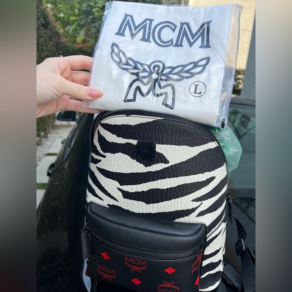 MCM Stark Backpack in Meta Safari Visetos - Picture 5 of 12